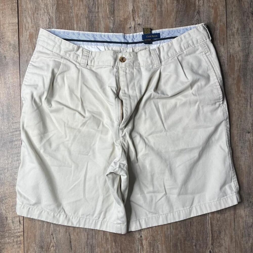 Club-room Men's Cream and Tan Shorts